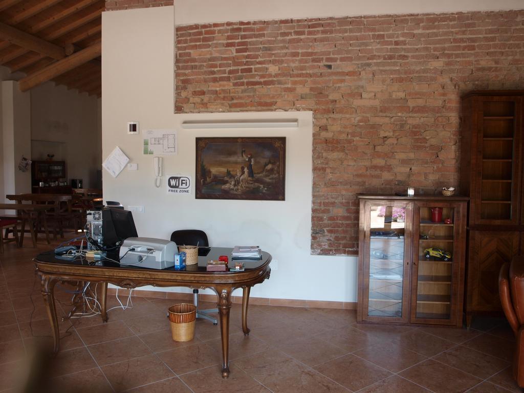 La Cascina Del Sole Pansiyon Rivarolo del Re ed Uniti Dış mekan fotoğraf