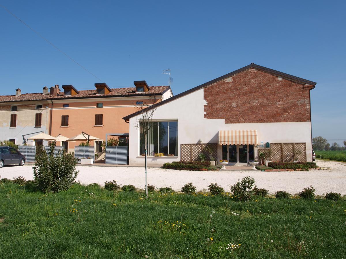 La Cascina Del Sole Pansiyon Rivarolo del Re ed Uniti Dış mekan fotoğraf