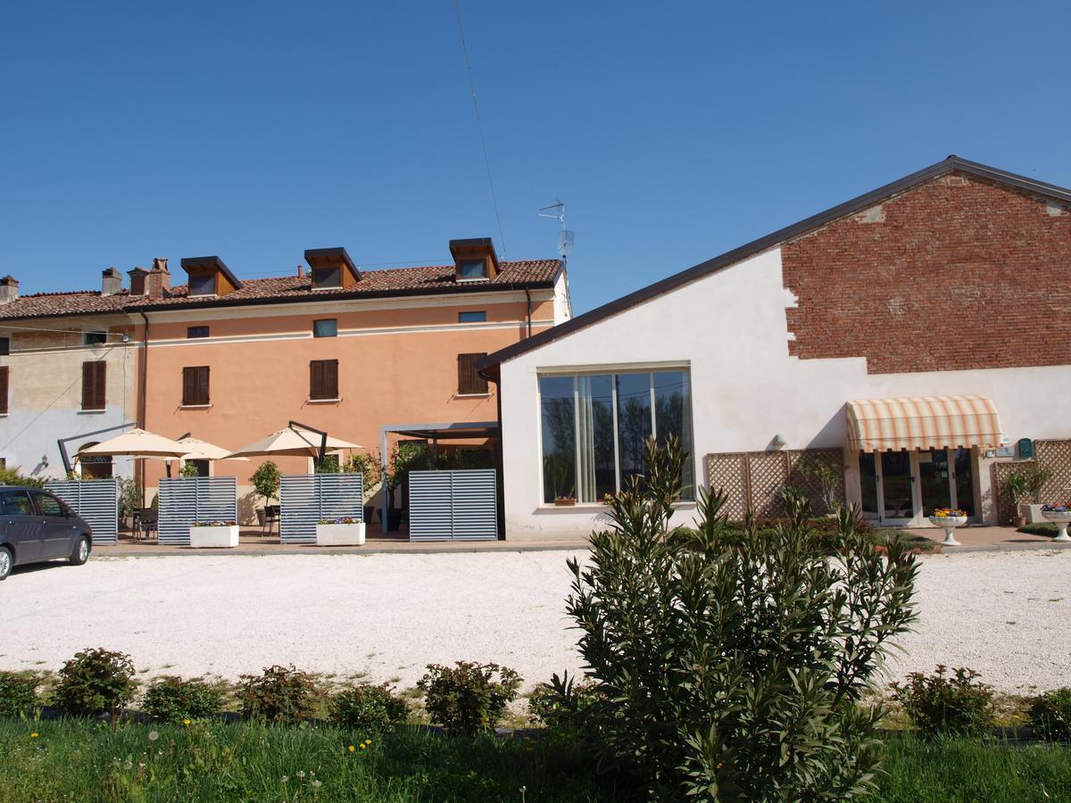 La Cascina Del Sole Pansiyon Rivarolo del Re ed Uniti Dış mekan fotoğraf